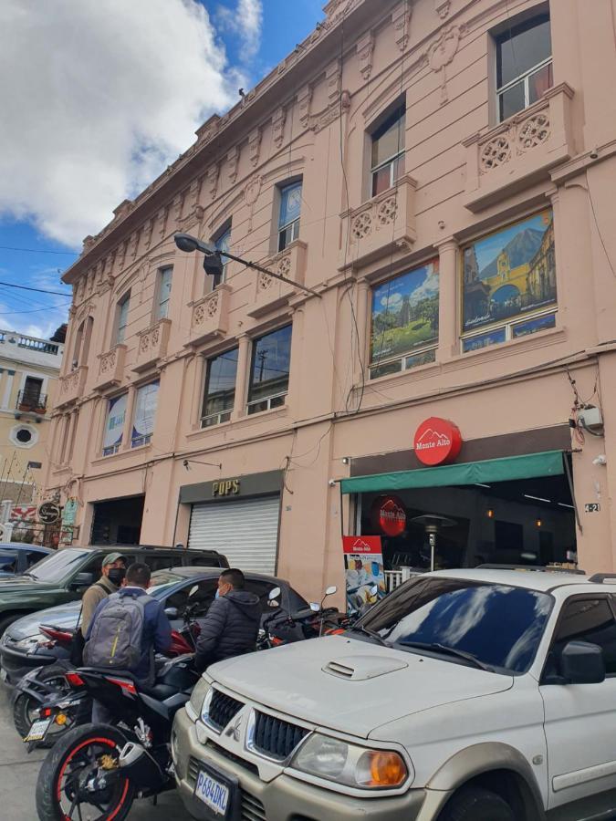 Hotel Kasa Kamelot Central Quetzaltenango Exterior photo