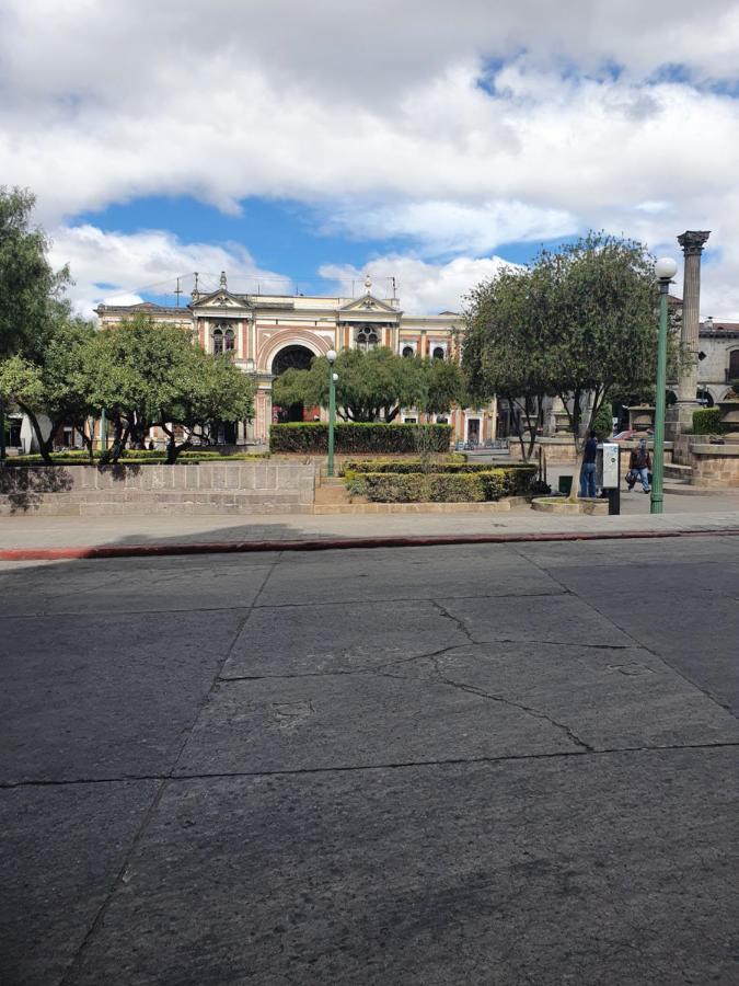 Hotel Kasa Kamelot Central Quetzaltenango Exterior photo