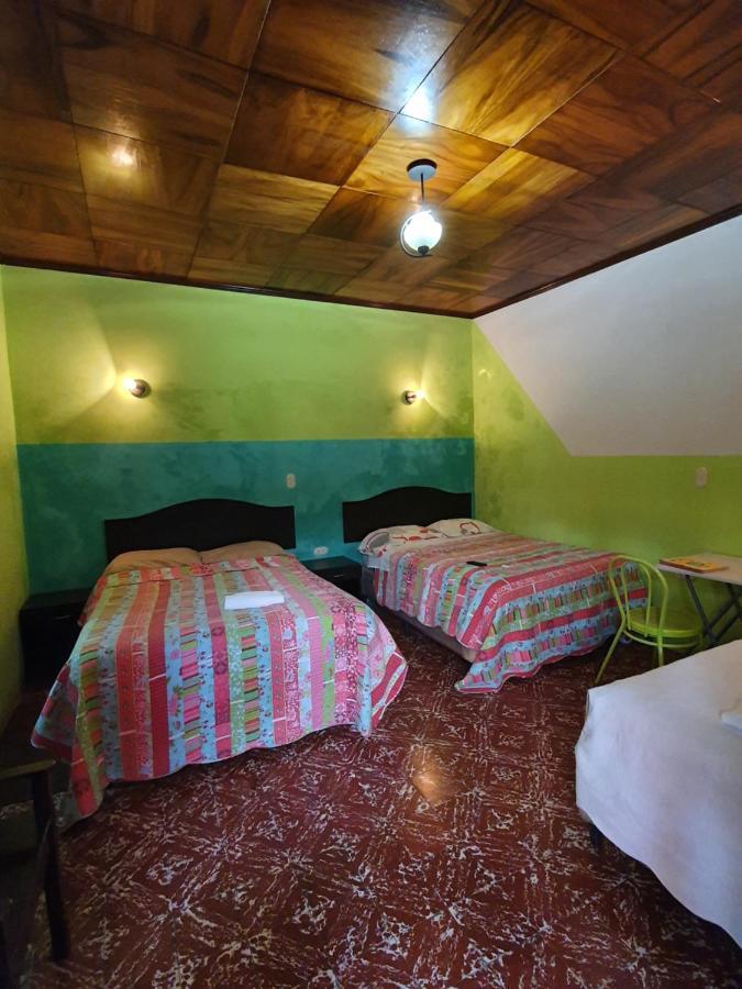 Hotel Kasa Kamelot Central Quetzaltenango Exterior photo